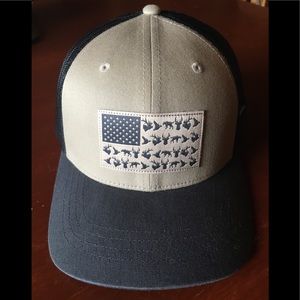 NWOT Columbia hat ball cap youth small black/tan